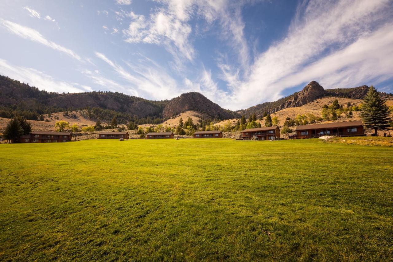 Вилла Twin Peaks Guest Ranch Salmon Экстерьер фото
